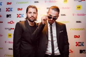 Dimitri Vegas and Like Mike durante la premiaci&oacute;n este a&ntilde;o como los No. 1 de acuerdo a la revista especializada Dj MAG. Foto: EDM.com