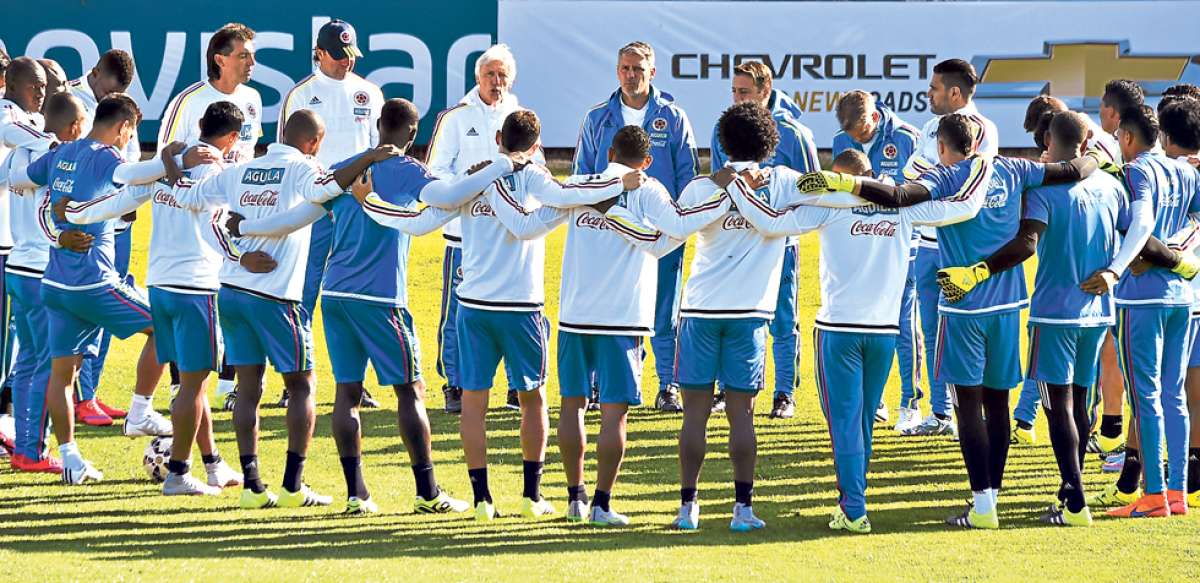 Colombia se entren&oacute; ayer en la cancha de la Universidad Cat&oacute;lica, en Santiago. Foto: AFP