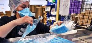 Entre los productos m&eacute;dicos que gravar&aacute;n 0% se encuentran las gafas protectoras, mascarillas, gorros, guantes quir&uacute;rgicos, entre otros.