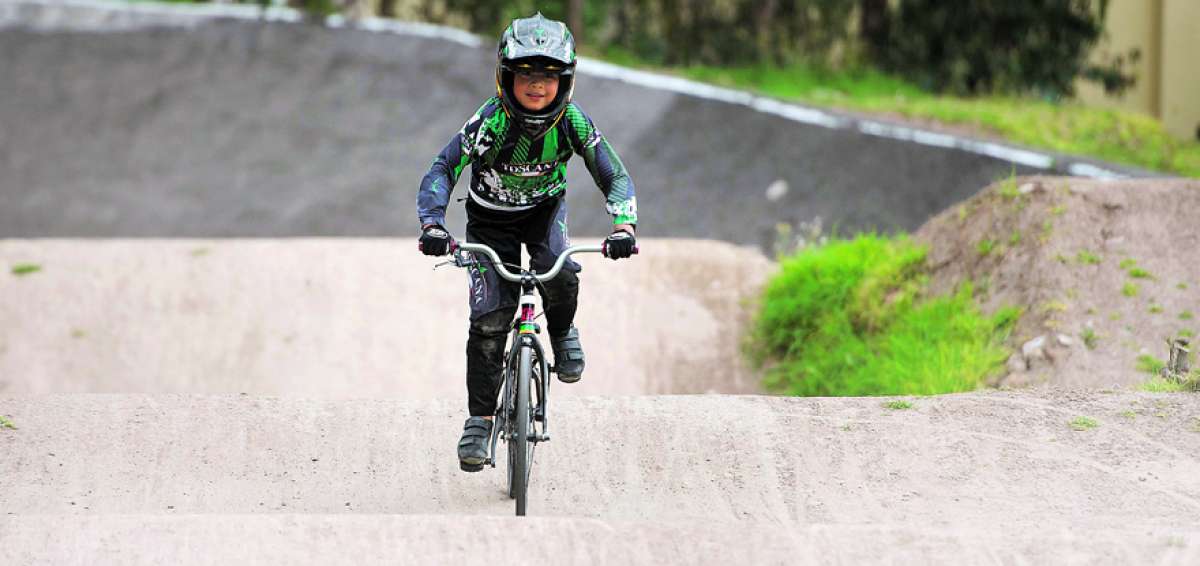 Gisela Alvarado, la campeona mundial defiende su t&iacute;tulo en BMX