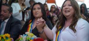 Pamela Troya y Gabriela Correa contraen matrimonio