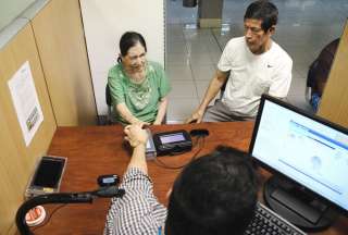 El Registro Civil ha realizado operativos para desarticular las mafias de los “tramitadores” en varias agencias del país. 