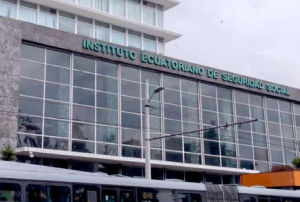 Las personas que conozcan casos de corrupción en el IESS pueden denunciar.