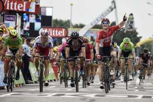 El velocista alem&aacute;n se impuso en el embalaje final a su compatriota John Degenkolb. Foto: Agencia AFP