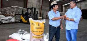 Kits tecnol&oacute;gicos benefician a 205.689 agricultores del pa&iacute;s