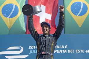 Sebastien Buemi se adjudic&oacute; el  tercer Gran Premio de la temporada de F&oacute;rmula E. Foto: AFP