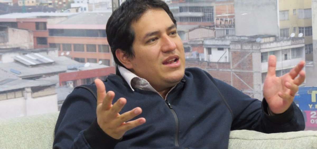 El ministro Coordinador de Conocimiento y Talento Humano, Andr&eacute;s Ar&aacute;uz, dijo que se trata de dar cumplimiento a una orden de la Corte Constitucional.