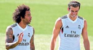 El gal&eacute;s Gareth Bale (d) jugar&aacute; la final en su ciudad natal,Cardiff, mientras que el brasile&ntilde;o Marcelo deber&aacute; esperar en la banca de suplentes. Foto: AFP.