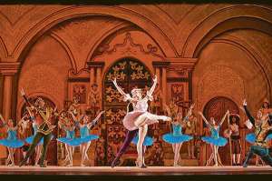 De esta agrupaci&oacute;n surgieron el Ballet Nacional de Ecuador, el Contempor&aacute;neo y el Urbano. Foto: Foto: Cortes&iacute;a.