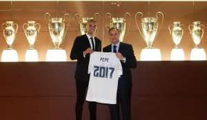 Pepe renov&oacute; con el Madrid hasta el 2017 
