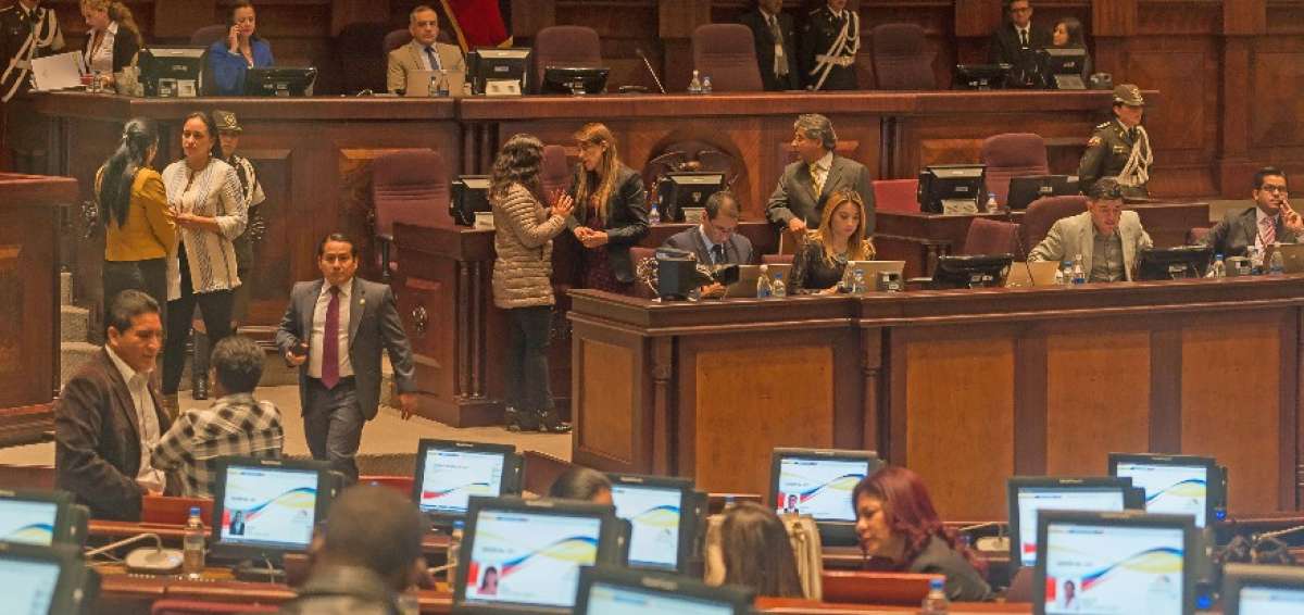 El pleno de la Asamblea sesion&oacute; el lunes 13 de marzo desde las 16:15 hasta las 22:30.