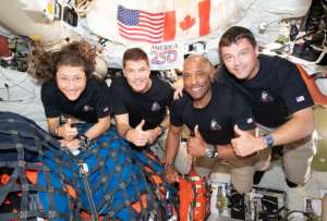 Un hombre acus&oacute; de mentir a los astronautas del Artemis II. 