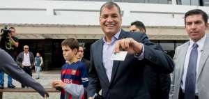 Correa renov&oacute; la c&eacute;dula de identidad a los 9 a&ntilde;os