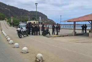 Ministro John Reimberg lleg&oacute; a Puerto L&oacute;pez: &ldquo;No habr&aacute; impunidad&rdquo; tras masacre en el malec&oacute;n