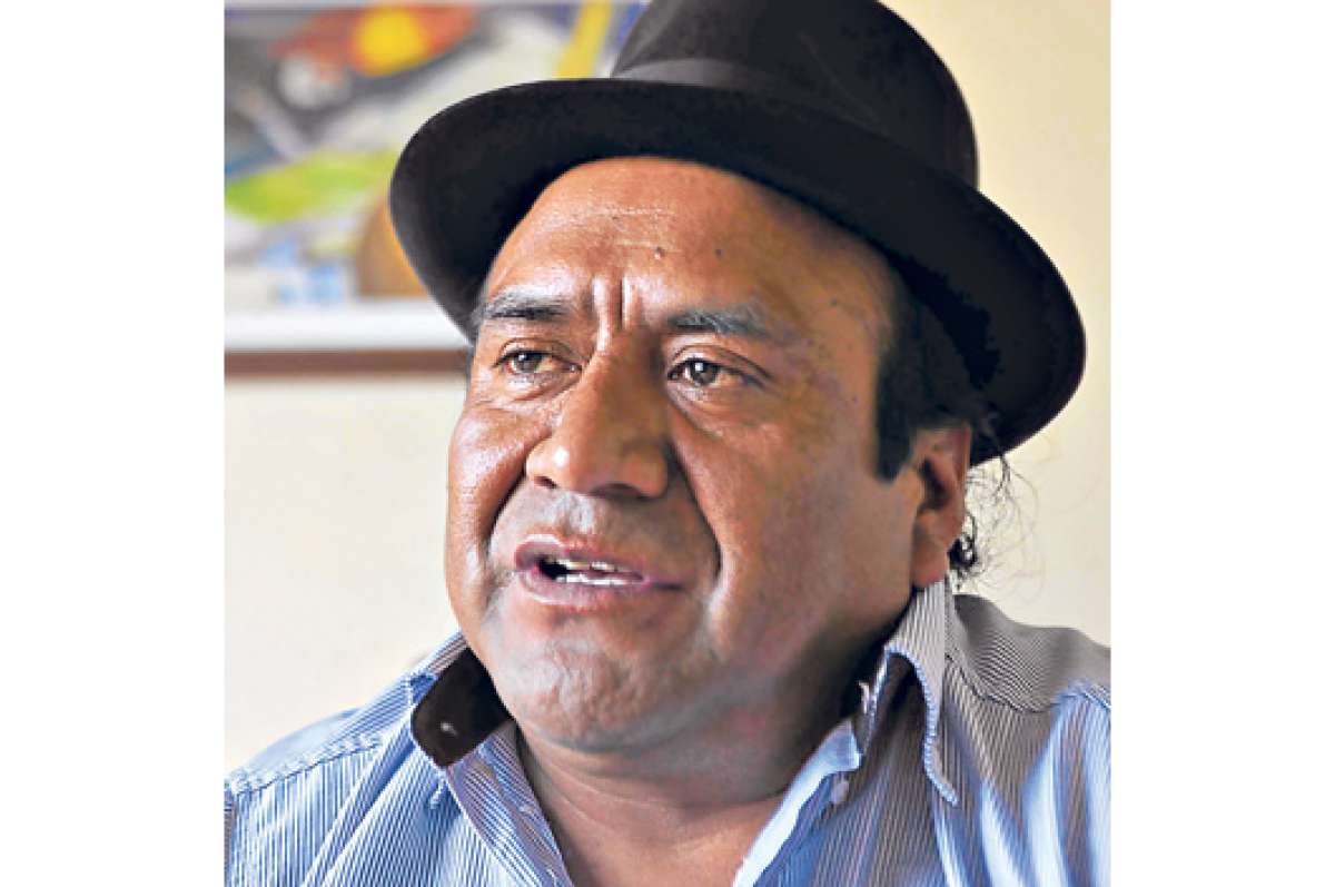 El apoyo del exbanquero Lasso &ldquo;deslegitima la lucha social&rdquo;