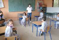 Clases se suspenden en el sistema educativo fiscal por una semana