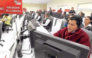 Los habitantes de los diez cantones pueden llamar al 911 para reportar cualquier emergencia. El presidente Correa inaugur&oacute; ayer la central. Foto: Roberto Ch&aacute;vez.