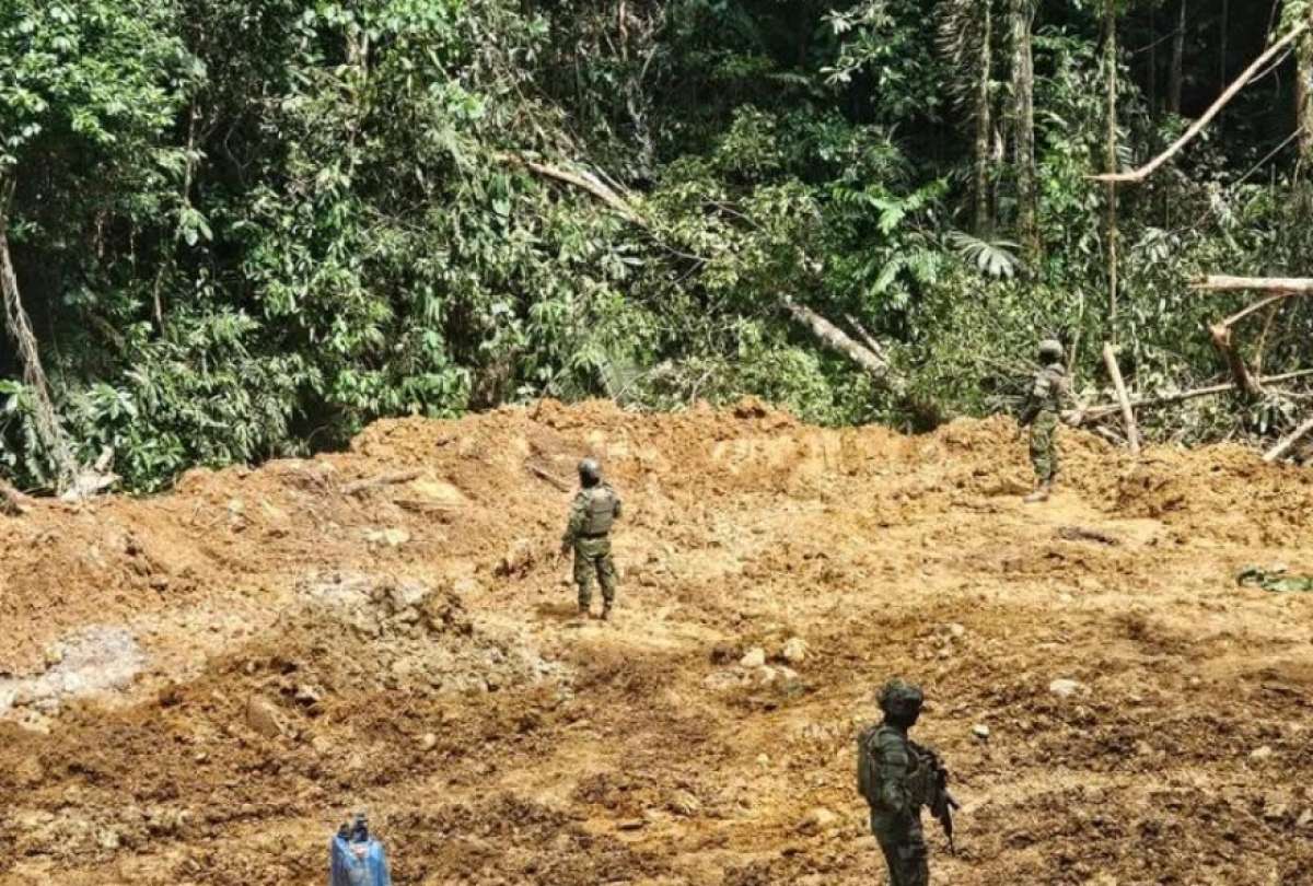 Fuerzas Armadas han encabezado una serie de operativos contra la minería ilegal.