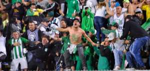 La hinchada del Club Atl&eacute;tico Nacional es la mayor de Colombia y se ubic&oacute; al nororiente del estadio Atahualpa. 