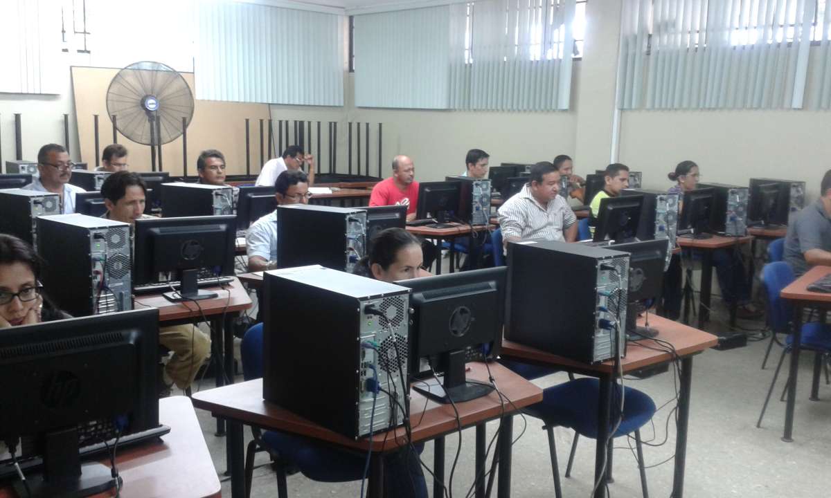 Concluy&oacute; toma de ex&aacute;menes complexivos en Universidad Guayaquil