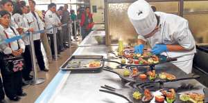 Expertos culinarios de Ecuador, Colombia y Per&uacute; se dan cita en el cant&oacute;n para presentar sus mejores platos. Foto: Fabricio Cruz / El Tel&eacute;grafo