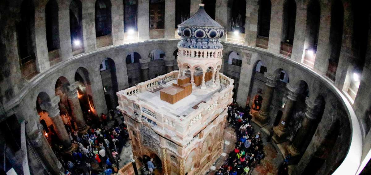 Reabierta en Jerusal&eacute;n la tumba de Jesucristo tras su restauraci&oacute;n