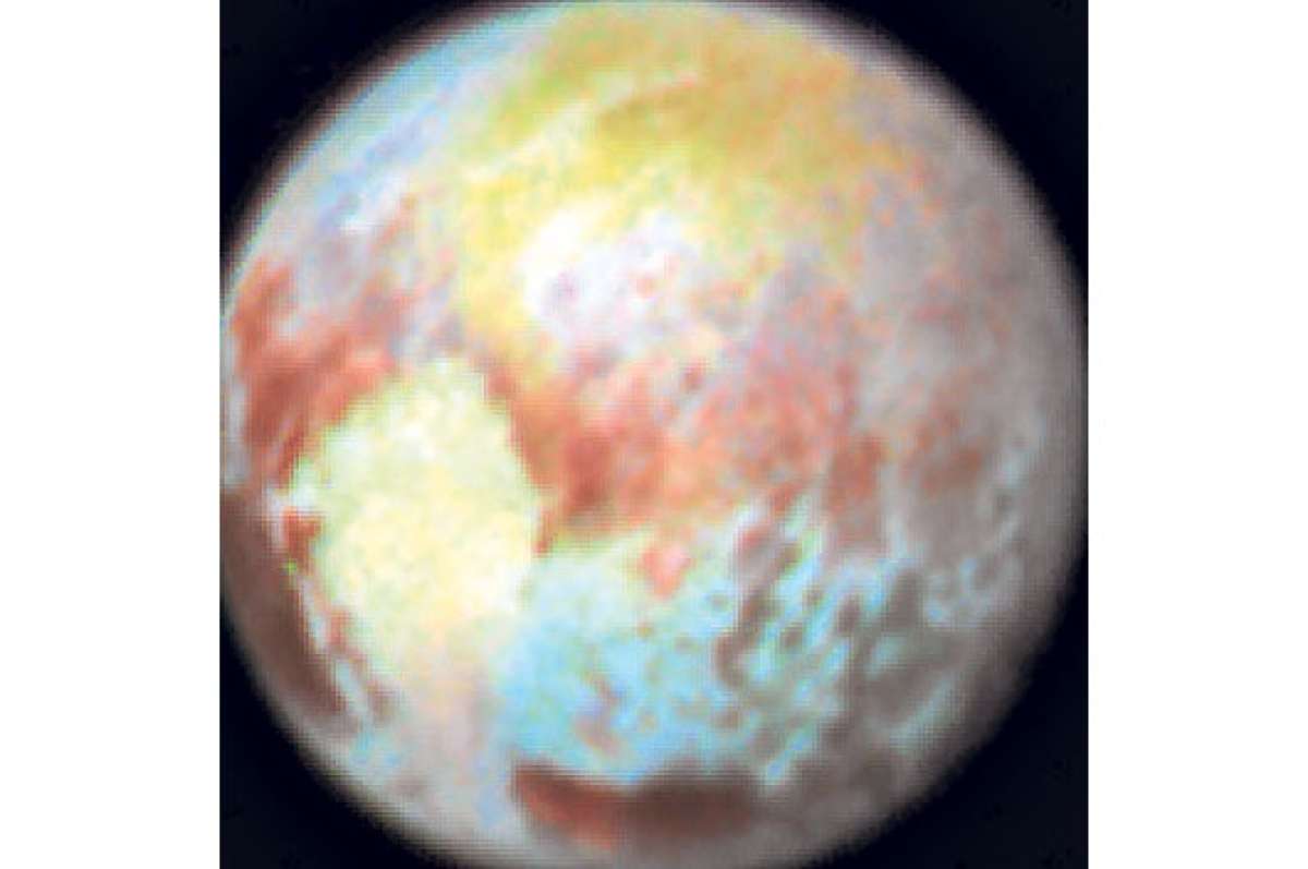 Plut&oacute;n es m&aacute;s grande de lo que pensaron antes los astronautas