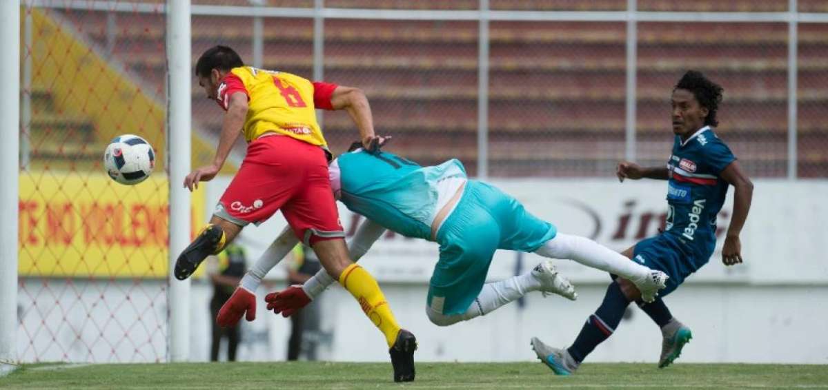 Diego Ben&iacute;tez fue el autor del segundo tanto del 'Pap&aacute;' Aucas.