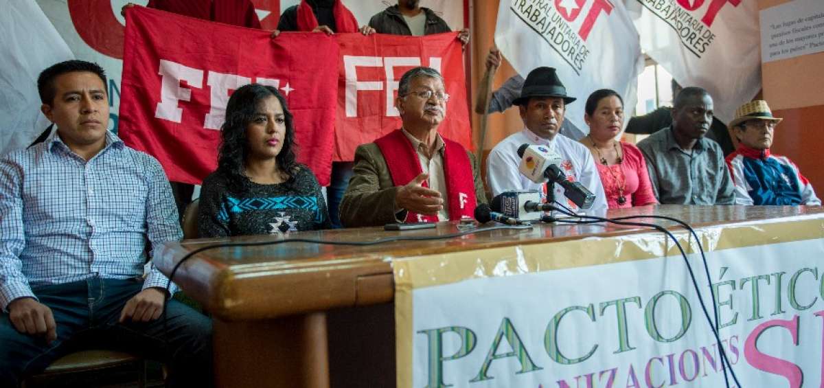 Dirigentes de organizaciones sociales en Quito apoyan la consulta popular sobre para&iacute;sos fiscales.