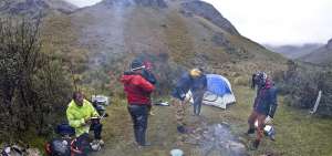 Gran parte de los incendios forestales se producen por descuidos humanos (factor antr&oacute;pico) durante excursiones y paseos en zonas boscosas.