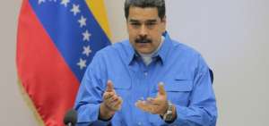El mandatario venezolano dijo que se podr&aacute;n adquirir petros a la preventa, en la oferta inicial y el mercado secundario.