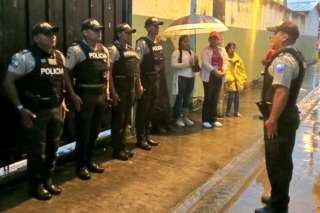 Denuncia a personas que atenten contra la seguridad en el proceso electoral. 