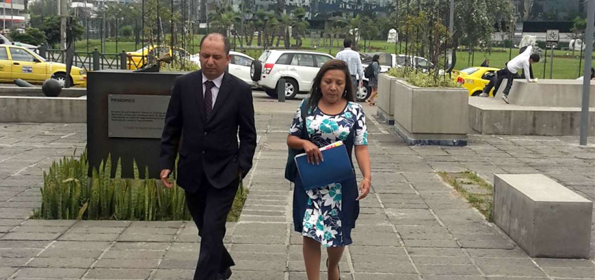 La exfuncionaria Cecilia Paola Carrera rindi&oacute; ayer su versi&oacute;n libre y voluntaria sobre el caso Gabela en la Fiscal&iacute;a General del Estado.