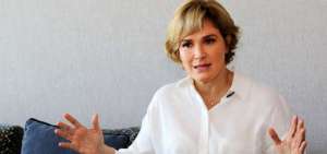 La acaldesa Cynthia Viteri cuestion&oacute; la disposici&oacute;n y la calific&oacute; de &ldquo;sospechosa&rdquo;.