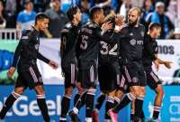 Leonardo Campana (9) celebra con sus compañeros, el triunfo  del Inter Miami