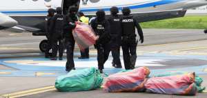 808 kilos de coca&iacute;na fueron decomisados en alta mar
