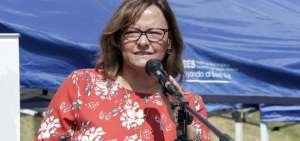 PAIS mocion&oacute; a Cabezas entre Mar&iacute;a Jos&eacute; Carri&oacute;n y Ximena Pe&ntilde;a.