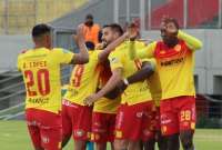 Aucas venció 2 - 1 a Guayaquil City y se queda con el invicto