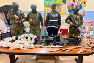 Ejército refuerza control estatal en el CPL Sucumbíos tras operativo de registro