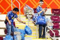 Los hinchas japoneses limpiaron la zona de graderíos en donde estaban ubicados. 