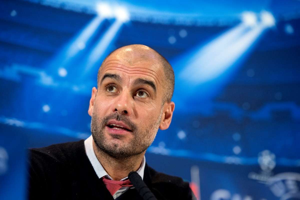 Guardiola conquist&oacute; un doblete de campeonato y Copa alemana en su primera temporada. Foto: Agencia AFP