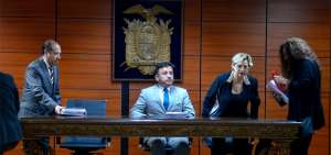 De izquierda a derecha los jueces &Eacute;dgar Flores, Richard Villag&oacute;mez y Daniella Camacho, integrantes del Tribunal Penal encargado del caso.