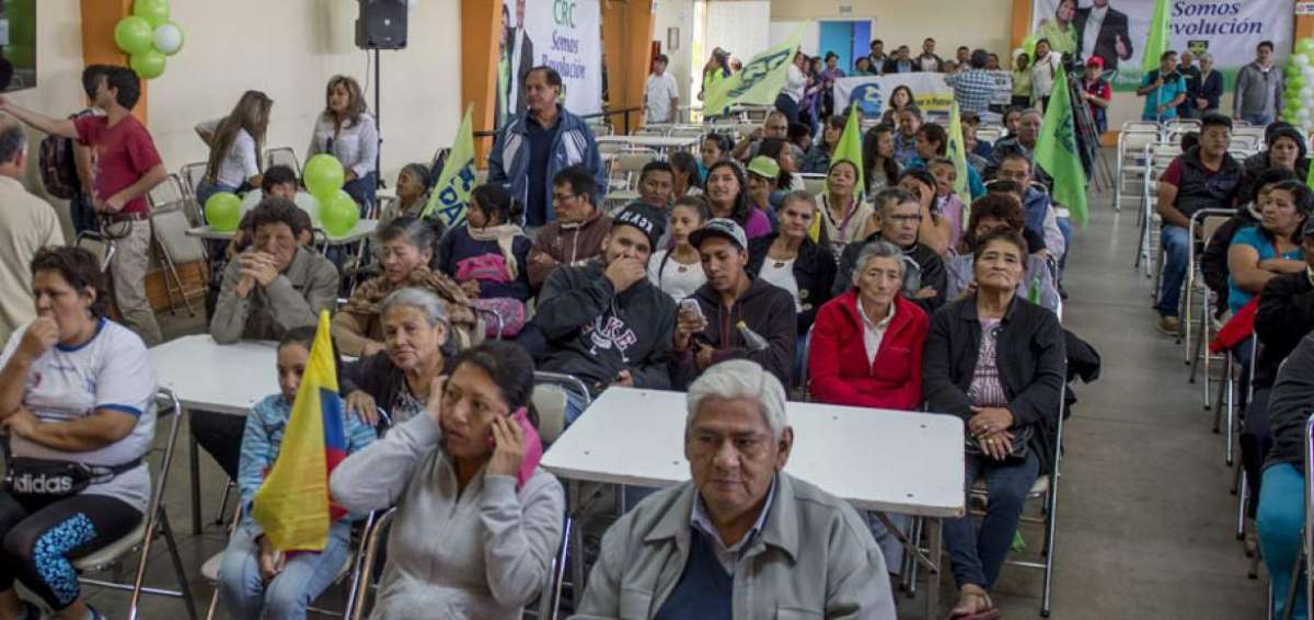 Miembros y simpatizantes de los Comit&eacute;s de la Revoluci&oacute;n Ciudadana se reunieron ayer en el sur de Quito. 