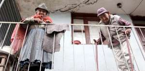Las adultas mayores de las zonas rurales sufren a&uacute;n m&aacute;s por la carga del trabajo en el hogar y el cuidado de sus esposos. A esa dura realidad se suma el abandono de los hijos. FOTO: CORTES&Iacute;A DE KLEVER PAREDES.