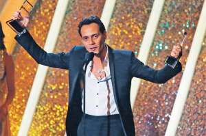 Marc Anthony se corona como rey de la m&uacute;sica latina con diez Billboard