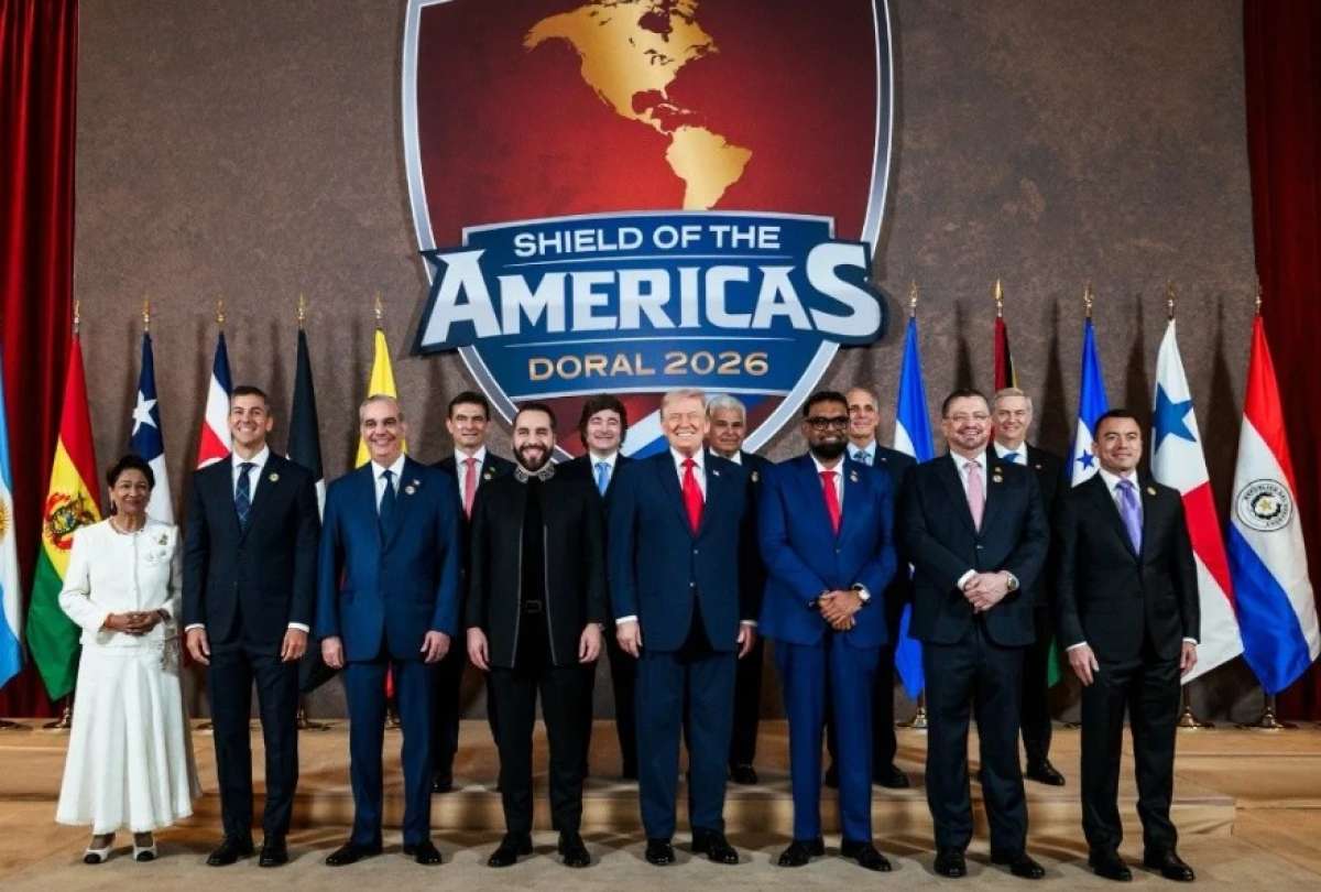Daniel Noboa, presidente de Ecuador, particip&oacute; en el Escudo de las Am&eacute;ricas, iniciativa regional encabezada por el mandatario estadounidense, Donald Trump. 