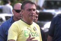 Bolsonaro amenaza opositores y promete "limpiar" Brasil de "marginales rojos"