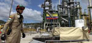 Sectores estrat&eacute;gicos operan al 100%