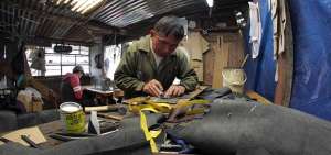 Los t&eacute;cnicos de Imbabura aprendieron m&aacute;s sobre los procesos de formaci&oacute;n a emprendedores del sector cuero y calzado, y textiles. 