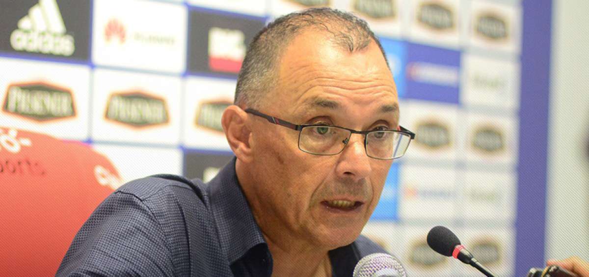 Emelec vuelve los ojos a la lid local